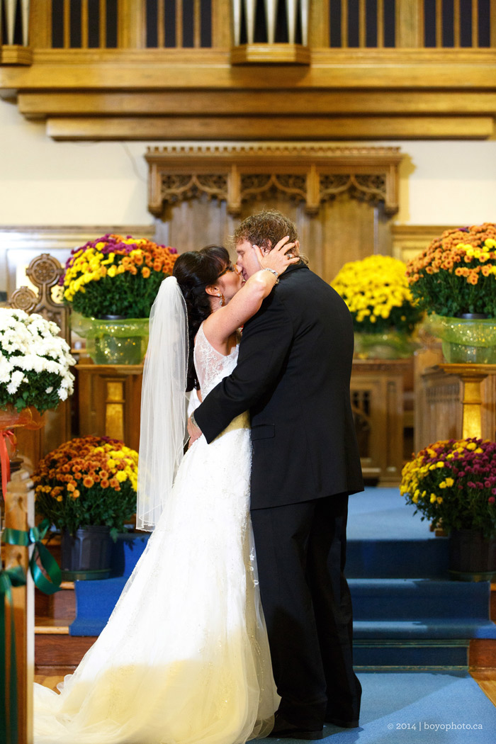 wedding-ceremony-at-Westminster-Presbyterian-Church