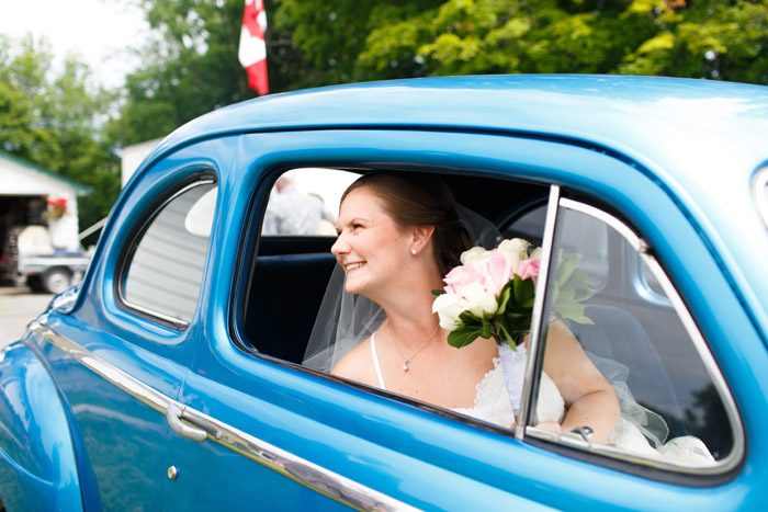 013-antique-car-wedding-ceremony