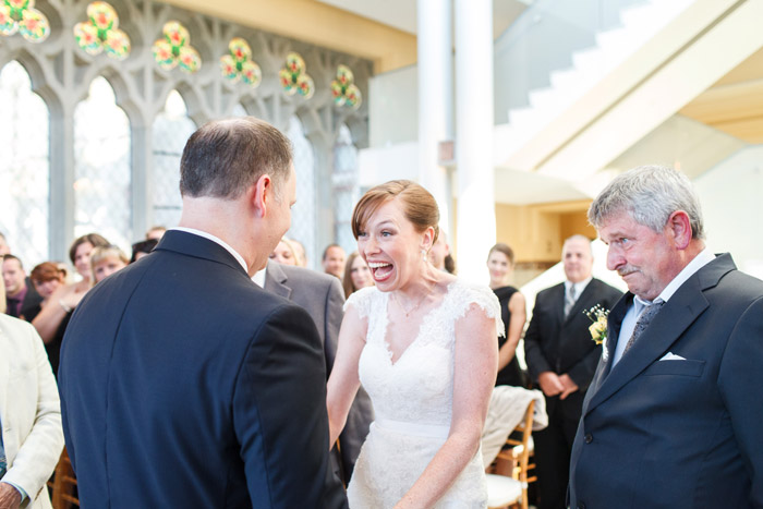 bride and groom first look by boyo photography