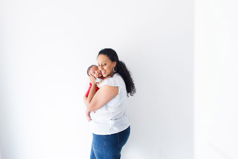THUMBNAIL ottawa professional black newborn photographer x